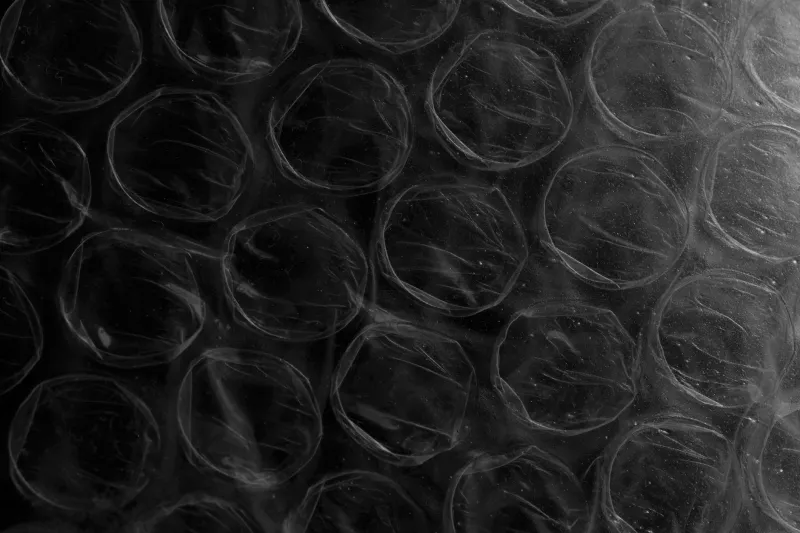 The Accidental Invention That Made Everyone Pop: How Two Engineers Created Bubble Wrap While Chasing the Wrong Dream