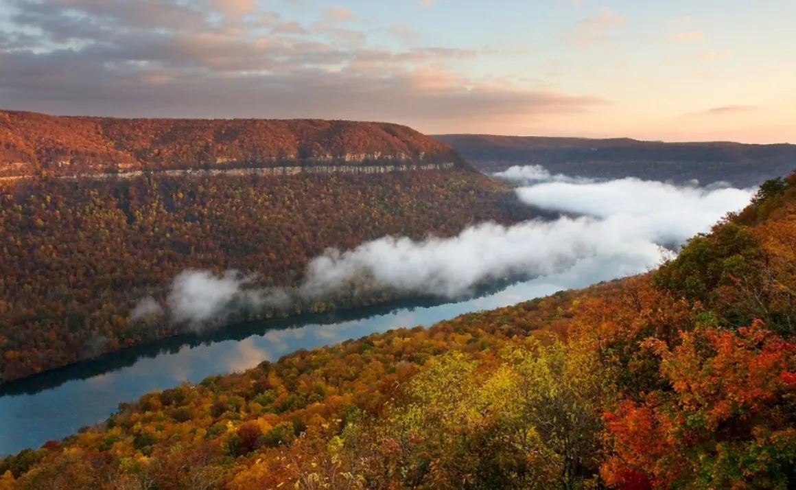 Tennessee River